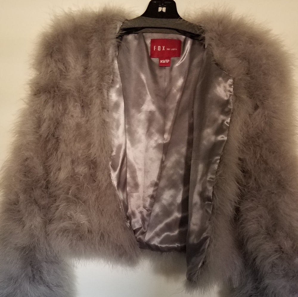 ❤SOLD❤Light Grey Ostrich Feather Jacket - Picture 3 of 4